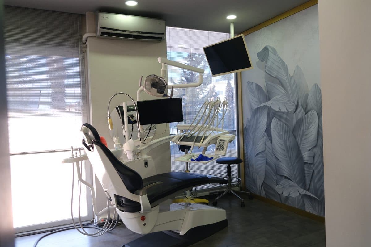 Advanced Dental Treatment Room